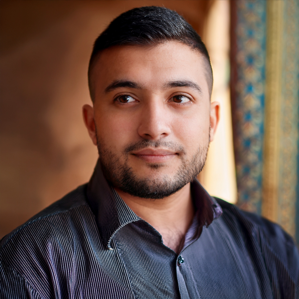 Müəllifin portret fotosu